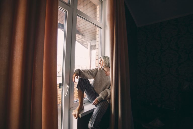 Read: Changes in Social Lives and Loneliness During COVID-19 among Older Adults: a Closer Look at the Sociodemographic Differences.