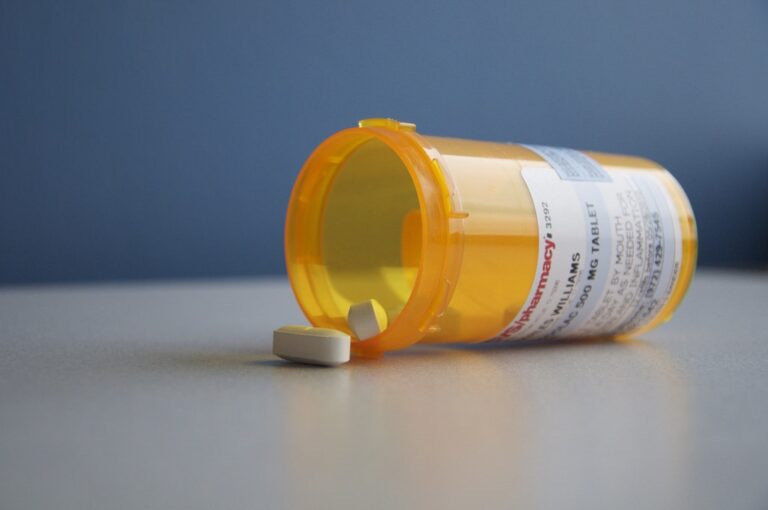 Read: Market Effects of Adverse Regulatory Events: Evidence from Drug Relabeling