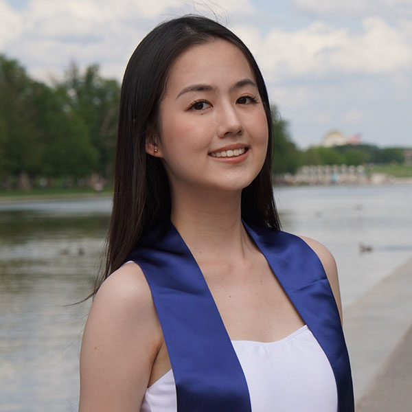 Xinyi (Amber) Ni
